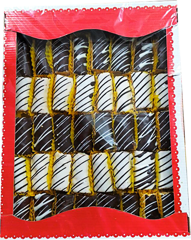 Oq va qora glazurlangan kekslar 1 kg